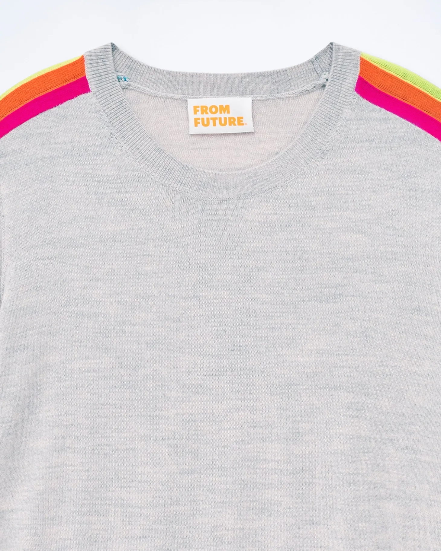 Pull Col Rond Bande Multicolore Aux Manches
