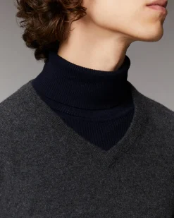 Pull Col V Basique