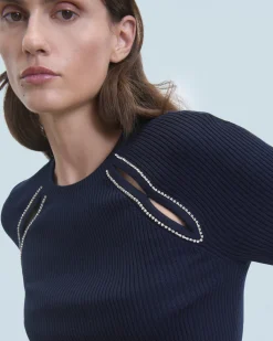 Top Manches Courtes Ouvertures Et Broderies