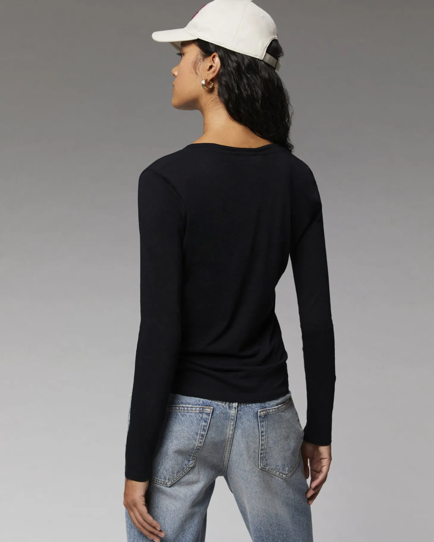 T-Shirt Col V Basique Manches Longues